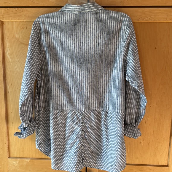 Lucky Brand Top - Picture 2 of 3